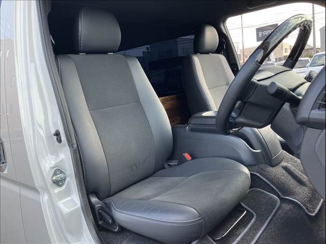 TOYOTA HIACE van 2WD 2024