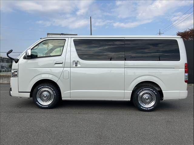 TOYOTA HIACE van 2WD 2024