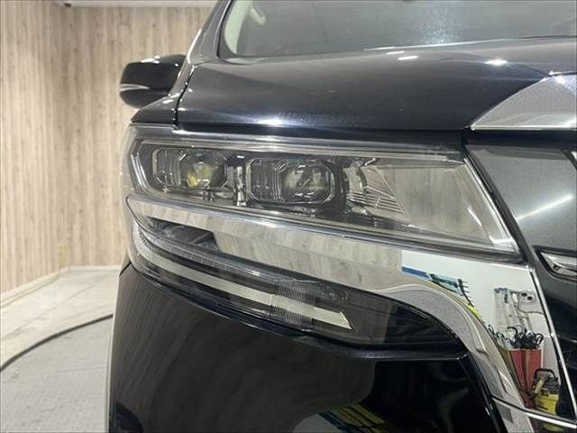TOYOTA ALPHARD 2019