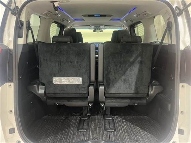 TOYOTA ALPHARD hybrid 4WD 2017