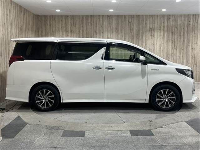TOYOTA ALPHARD hybrid 4WD 2017