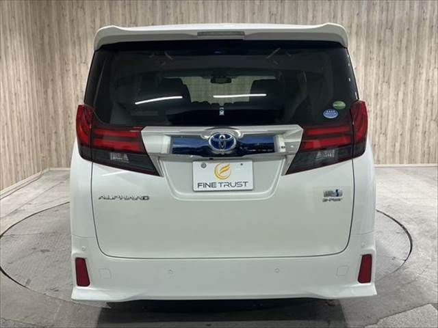 TOYOTA ALPHARD hybrid 4WD 2017