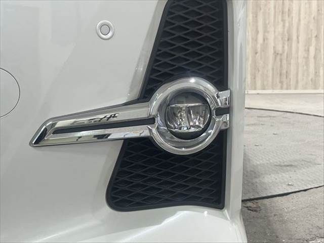 TOYOTA ALPHARD hybrid 4WD 2017