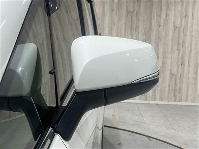 TOYOTA ALPHARD hybrid 4WD 2017