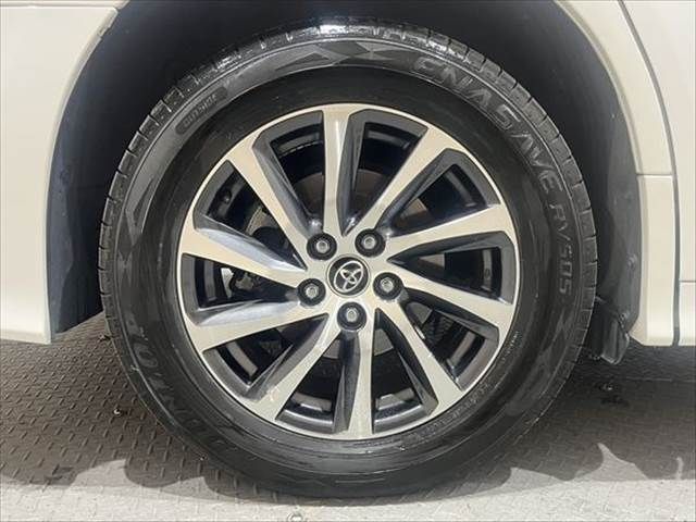 TOYOTA ALPHARD hybrid 4WD 2017