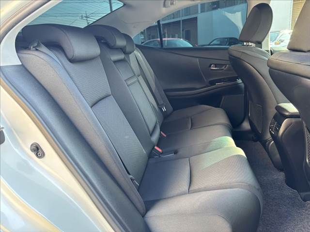 TOYOTA LEXUS HS250h 2010