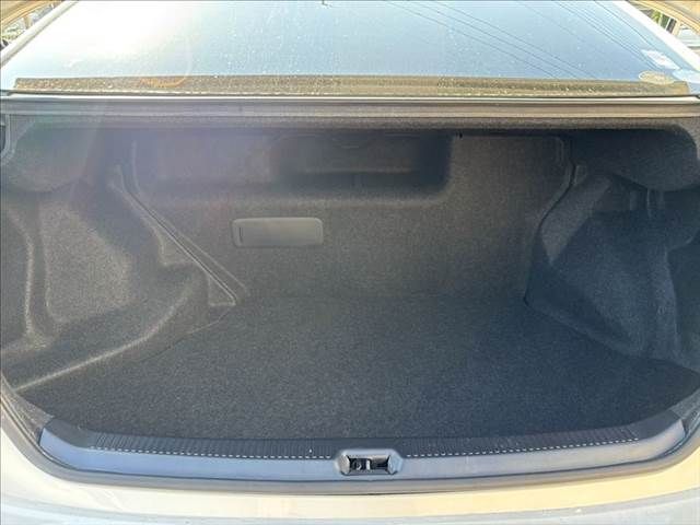 TOYOTA LEXUS HS250h 2010