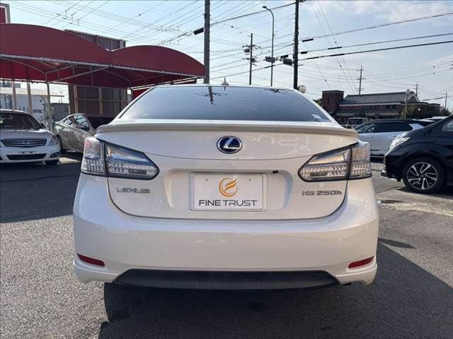 TOYOTA LEXUS HS250h 2010