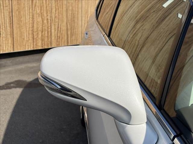 TOYOTA LEXUS HS250h 2010