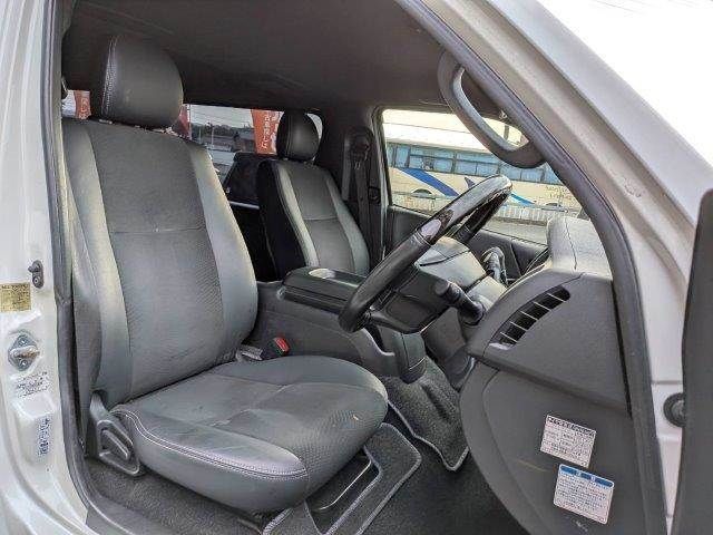 TOYOTA HIACE van 2WD 2019