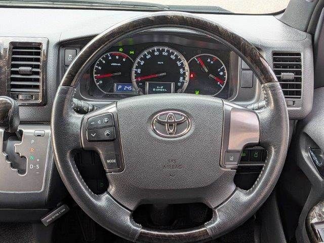 TOYOTA HIACE van 2WD 2019