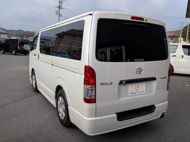 TOYOTA HIACE van 2WD 2019