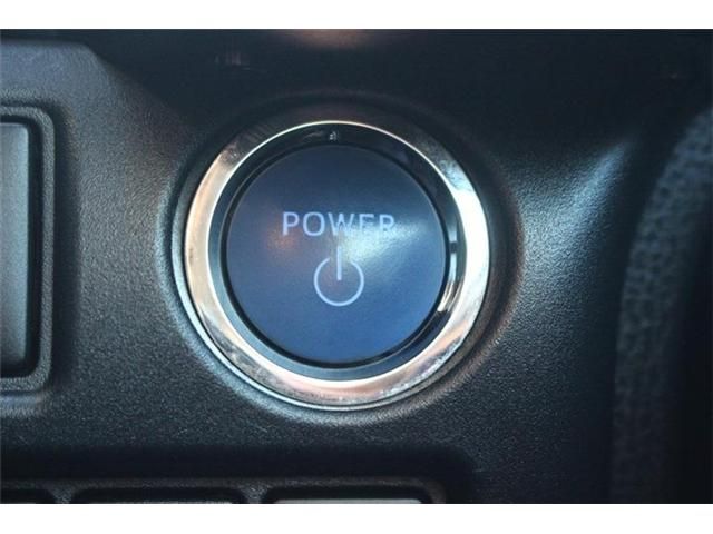 TOYOTA NOAH HYBRID 2018