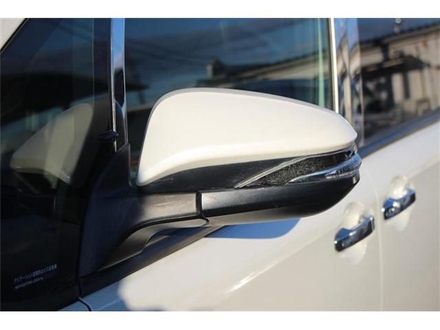 TOYOTA NOAH HYBRID 2018