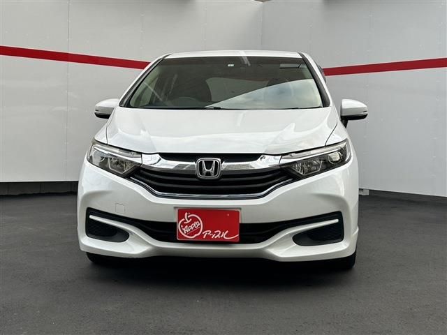 HONDA SHUTTLE HYBRID 2016