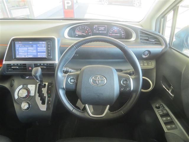 TOYOTA SIENTA 2016