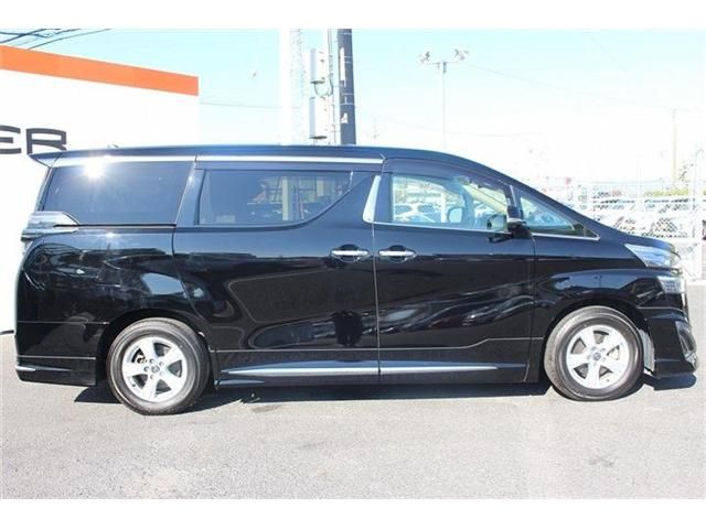 TOYOTA VELLFIRE 2020