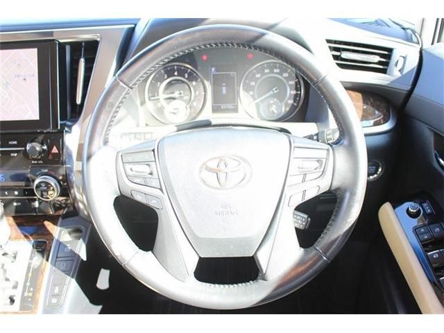 TOYOTA VELLFIRE 2020