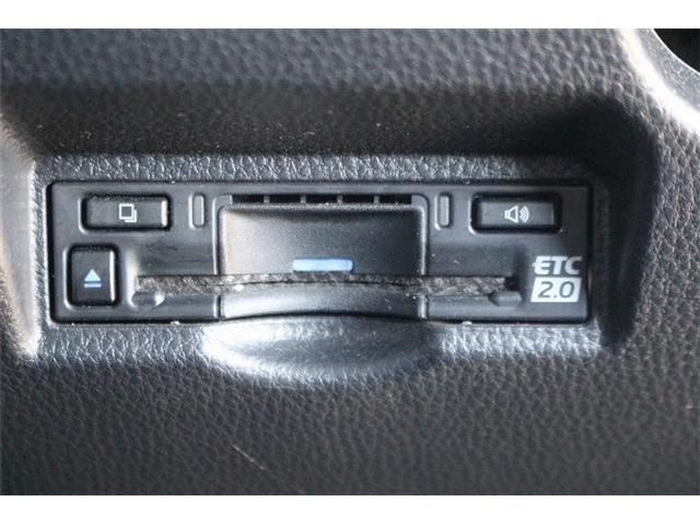 TOYOTA VOXY HYBRID 2023