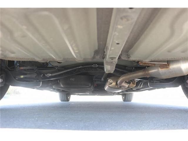 TOYOTA VOXY HYBRID 2023