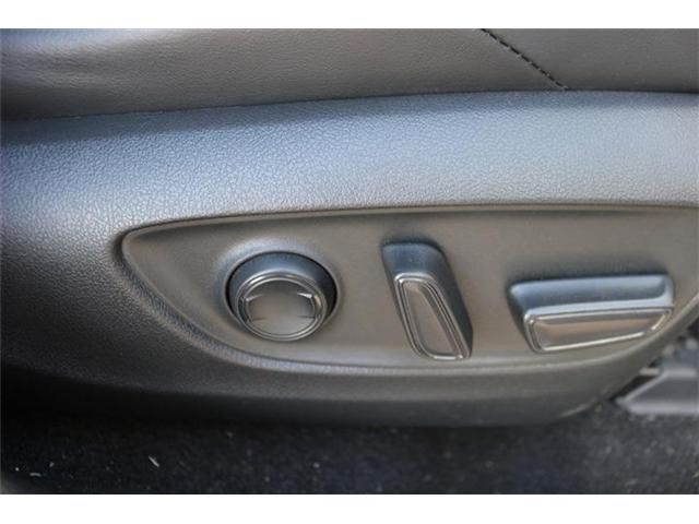 TOYOTA HARRIER HYBRID 2020