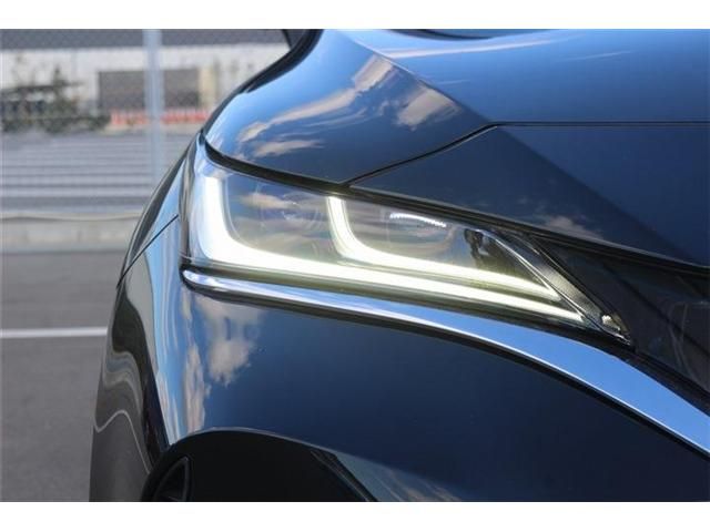 TOYOTA HARRIER HYBRID 2020