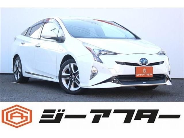 TOYOTA PRIUS 2017