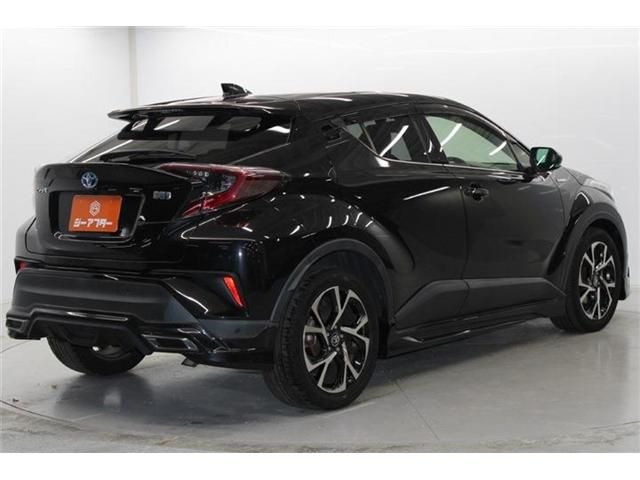 TOYOTA C-HR 2017