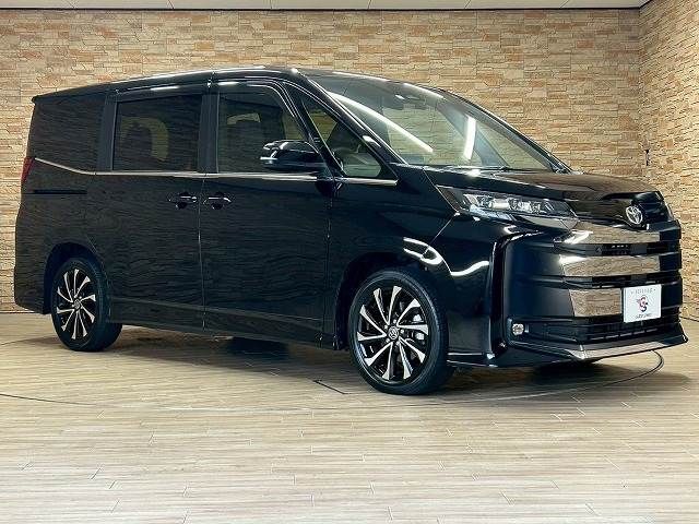 TOYOTA NOAH 2023