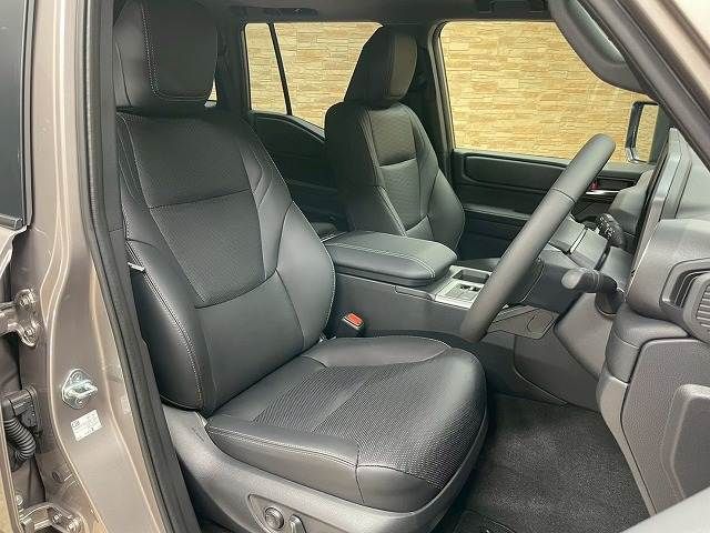 TOYOTA LANDCRUISER 250 2024