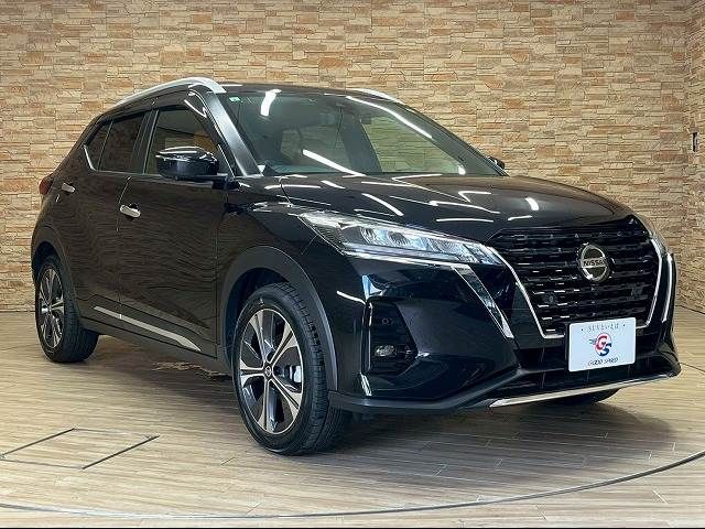 NISSAN KICKS 2021