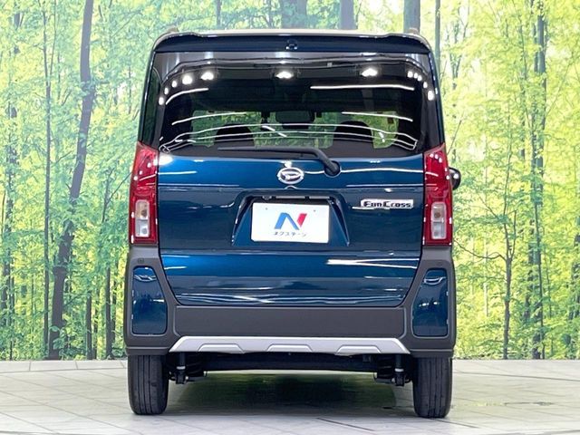 DAIHATSU TANTO FAN CROSS 2022