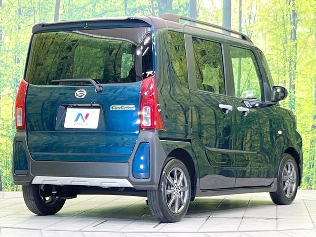 DAIHATSU TANTO FAN CROSS 2022