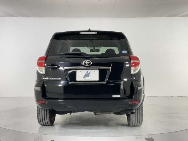 TOYOTA VANGUARD 2WD 2013