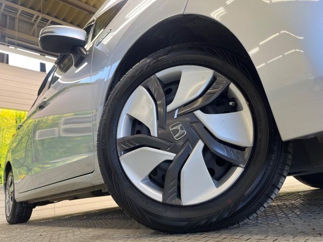 HONDA FIT HYBRID 2015