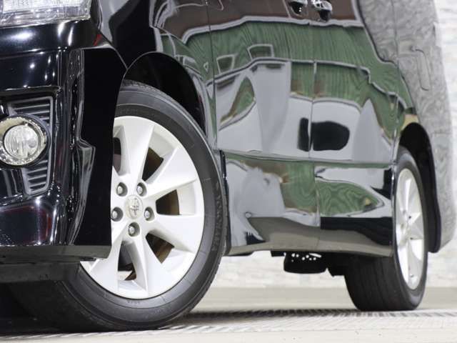 TOYOTA VELLFIRE 2012