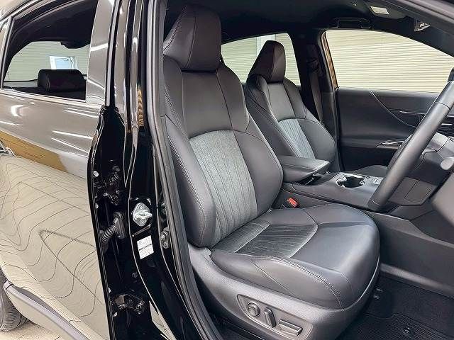 TOYOTA HARRIER 2WD 2024