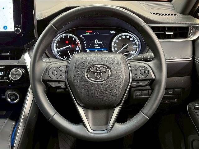 TOYOTA HARRIER 2WD 2024