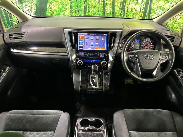 TOYOTA VELLFIRE 2019