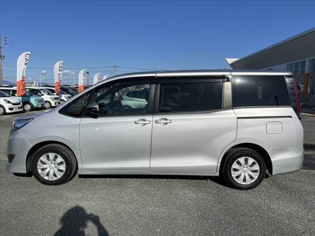 TOYOTA NOAH 2020