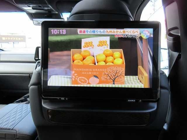 TOYOTA LEXUS LX600 2023