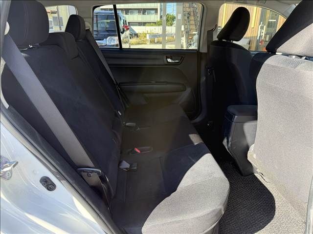 TOYOTA COROLLA FIELDER 2015