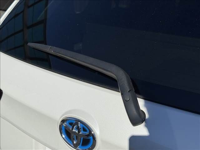 TOYOTA COROLLA FIELDER 2015