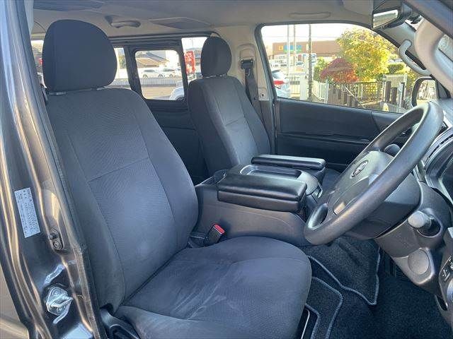 TOYOTA HIACE van 2WD 2017