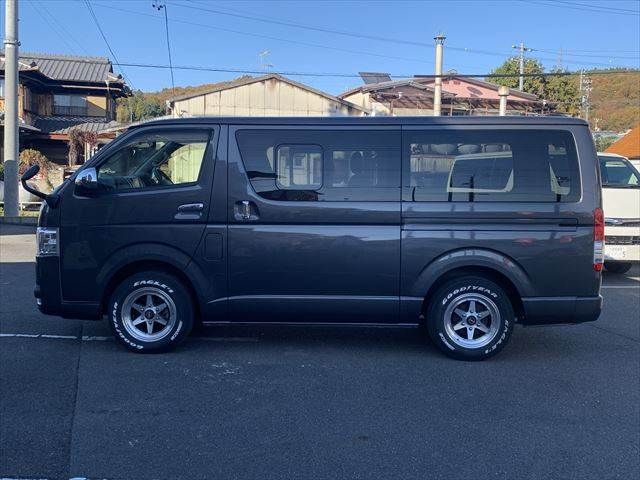 TOYOTA HIACE van 2WD 2017