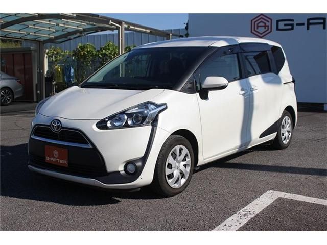 TOYOTA SIENTA 2017
