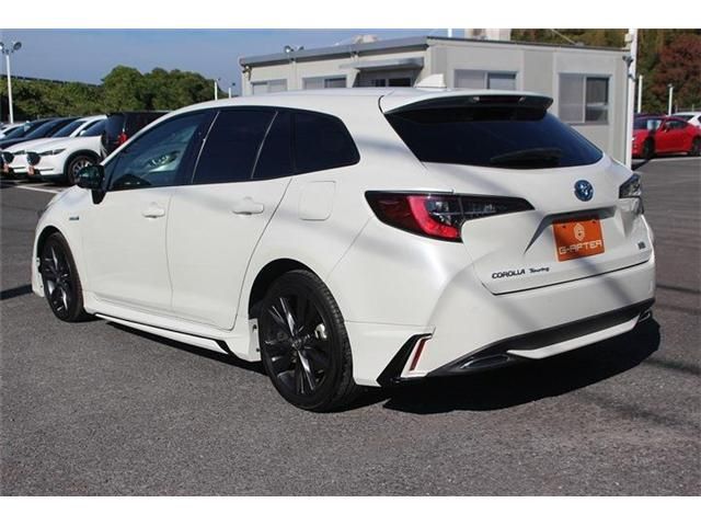 TOYOTA COROLLA TOURING HYBRID 2019