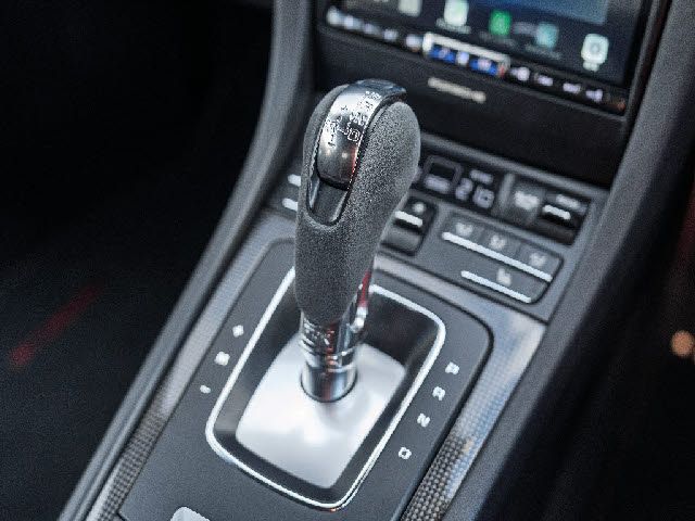 PORSCHE PORSCHE CAYMAN 2015