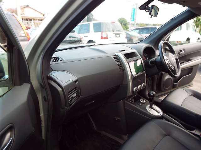 NISSAN X-TRAIL 4WD 2012