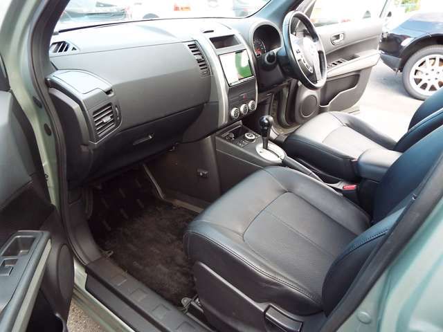 NISSAN X-TRAIL 4WD 2012